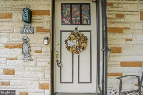 Entry Way - 6008 Eurith Ave, Baltimore, MD 21206 photo 1 of 2