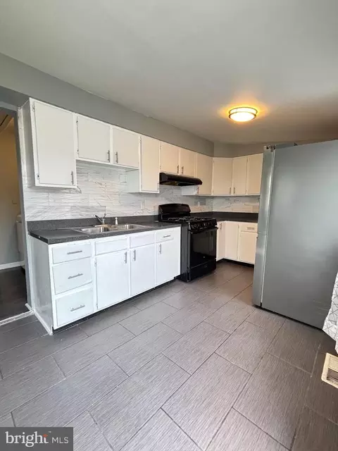 6500 Colgate Ave, Baltimore, MD 21222 photo 9