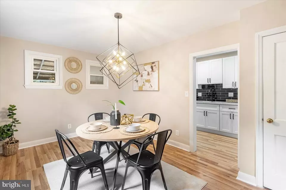 Dining - 3808 Eastwood Dr, Baltimore, MD 21206 photo 3 of 4