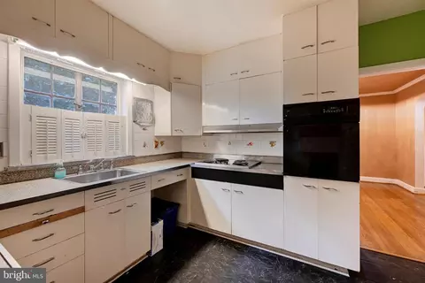 Kitchen - 3324 Sequoia Ave, Baltimore, MD 21215 photo 3 of 3