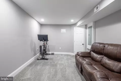 101 N Streeper St, Baltimore, MD 21224 photo 37