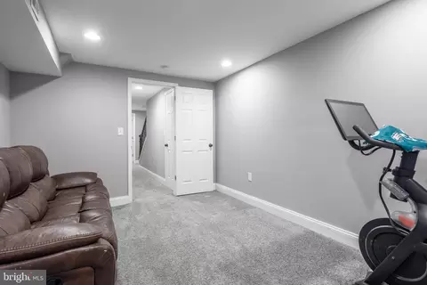 101 N Streeper St, Baltimore, MD 21224 photo 39