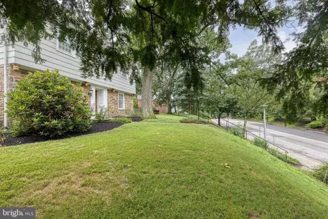 Exterior - 4010 Roundtop Rd, Baltimore, MD 21218 photo 3 of 10