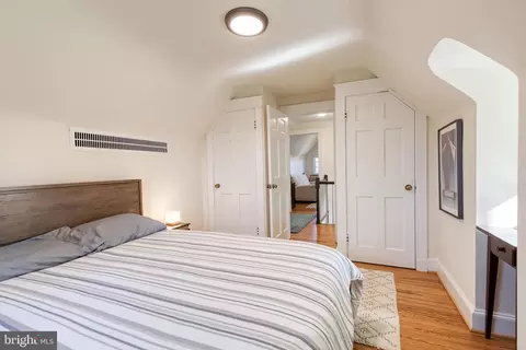 Bedroom - 4010 Roundtop Rd, Baltimore, MD 21218 photo 7 of 7