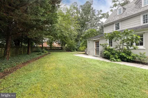 Exterior - 4010 Roundtop Rd, Baltimore, MD 21218 photo 6 of 10