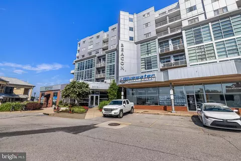 2772 Lighthouse Pt E #209, Baltimore, MD 21224