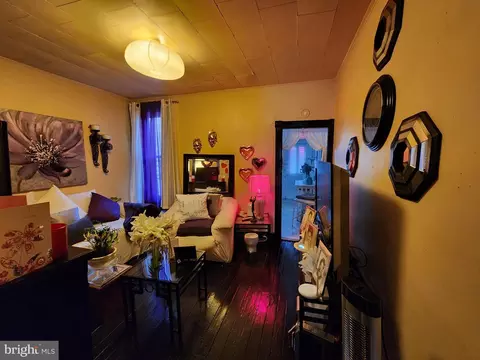 715 Baker St, Baltimore, MD 21217 photo 5