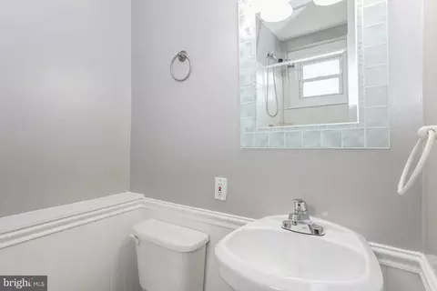 Entry Way - 1632 E Fort Ave, Baltimore, MD 21230 photo 1 of 1