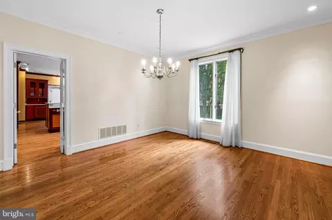 Dining - 5700 Coley Ct, Baltimore, MD 21210 photo 1 of 1