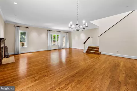 Living - 5700 Coley Ct, Baltimore, MD 21210 photo 2 of 5