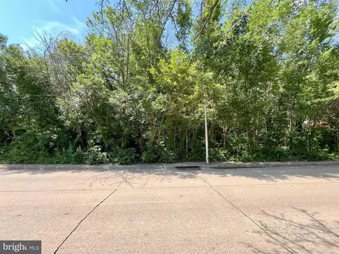 Sinclair Lane, Baltimore, MD 21206 photo 4