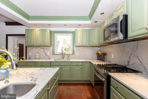 Kitchen - 525 S Sharp St, Baltimore, MD 21201 photo 3 of 3