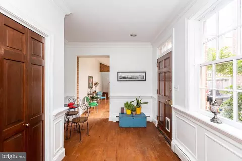 Entry Way - 525 S Sharp St, Baltimore, MD 21201 photo 2 of 5