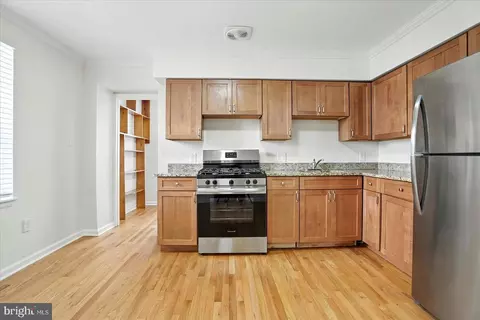 800 E North Ave, Baltimore, MD 21202 photo 2