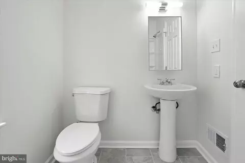800 E North Ave, Baltimore, MD 21202 photo 14