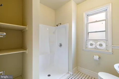 Bath - 316 E 33rd St, Baltimore, MD 21218 photo 1 of 2