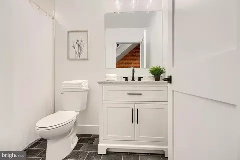 Bath - 3029 Hudson St, Baltimore, MD 21224 photo 1 of 7