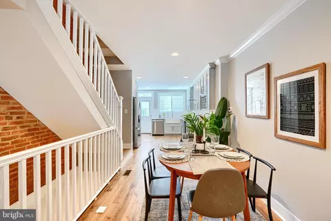 Entry Way - 3029 Hudson St, Baltimore, MD 21224 photo 2 of 8