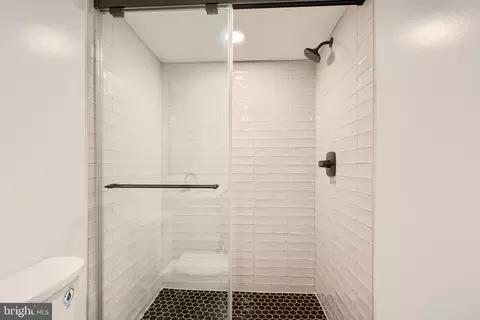 Bath - 3029 Hudson St, Baltimore, MD 21224 photo 7 of 7