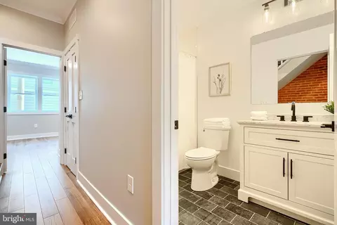Entry Way - 3029 Hudson St, Baltimore, MD 21224 photo 6 of 8