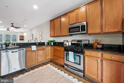 Kitchen - 534 Canton Ct, Baltimore, MD 21224 photo 1 of 2