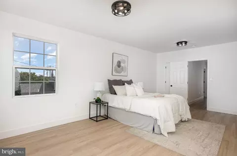 Bedroom - 115 S Regester St, Baltimore, MD 21231 photo 5 of 6