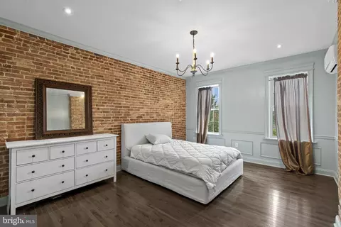Bedroom - 420 E Biddle St, Baltimore, MD 21202 photo 4 of 4