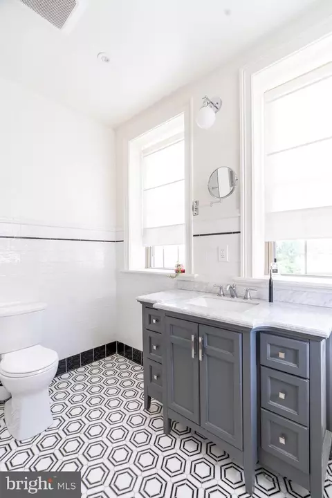 Bath - 420 E Biddle St, Baltimore, MD 21202 photo 1 of 4