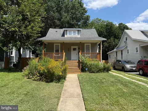 Exterior - 6013 Pinehurst Rd, Baltimore, MD 21212 photo 4 of 7