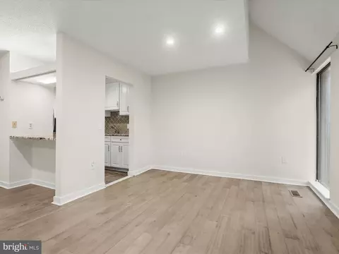 2374 Nutmeg Ter, Baltimore, MD 21209 photo 6