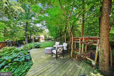 Exterior - 5007 Greenleaf Rd, Baltimore, MD 21210 photo 6 of 12