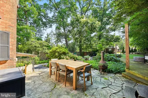 Exterior - 5007 Greenleaf Rd, Baltimore, MD 21210 photo 5 of 12