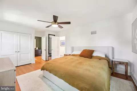 Bedroom - 5007 Greenleaf Rd, Baltimore, MD 21210 photo 5 of 5