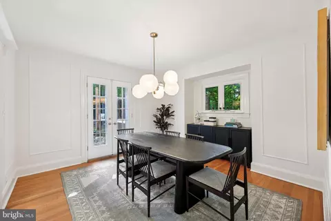 Dining - 5007 Greenleaf Rd, Baltimore, MD 21210 photo 1 of 1