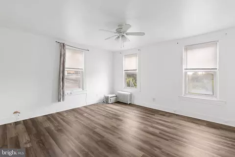 Living - 3600 Frederick Ave, Baltimore, MD 21229 photo 4 of 4