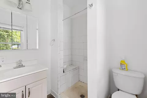 Bath - 3600 Frederick Ave, Baltimore, MD 21229 photo 1 of 2