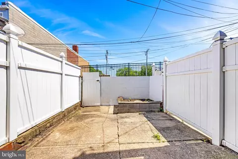 Exterior - 1113 Haubert St, Baltimore, MD 21230 photo 1 of 1