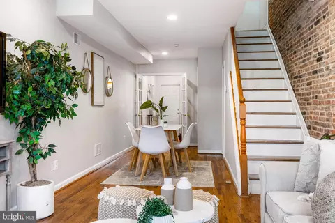 Entry Way - 1113 Haubert St, Baltimore, MD 21230 photo 2 of 9