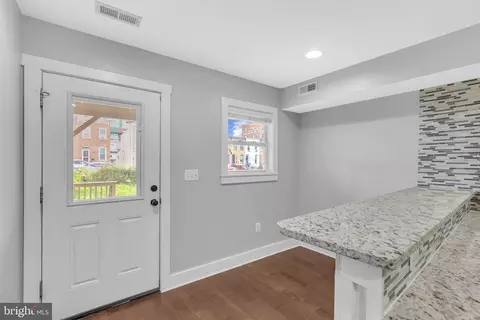 1827 Light St, Baltimore, MD 21230 photo 10