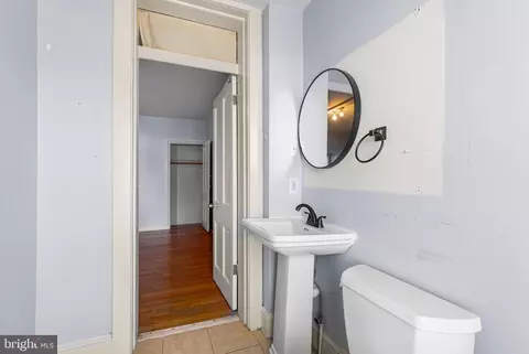 Entry Way - 3602 Hooper Ave, Baltimore, MD 21211 photo 6 of 9