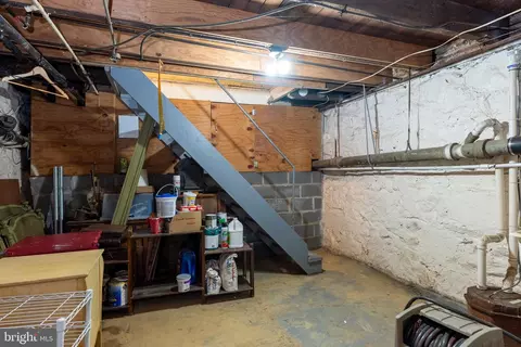 Entry Way - 3602 Hooper Ave, Baltimore, MD 21211 photo 9 of 9
