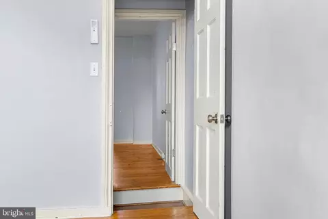 Entry Way - 3602 Hooper Ave, Baltimore, MD 21211 photo 7 of 9