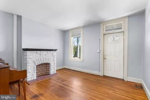 Living - 3602 Hooper Ave, Baltimore, MD 21211 photo 2 of 4