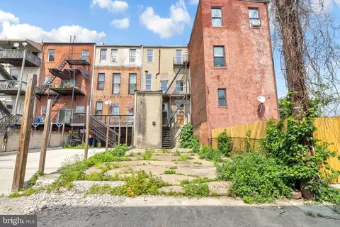 1802 Madison Ave, Baltimore, MD 21217 photo 2