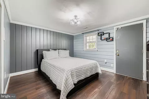 Bedroom - 6205 Ridgeview Ave, Baltimore, MD 21206 photo 4 of 4