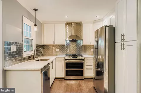 Kitchen - 6205 Ridgeview Ave, Baltimore, MD 21206 photo 2 of 3