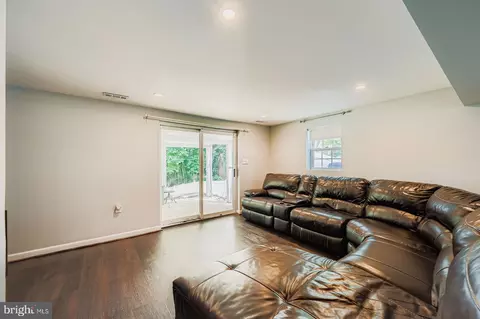 Living - 6205 Ridgeview Ave, Baltimore, MD 21206 photo 2 of 2