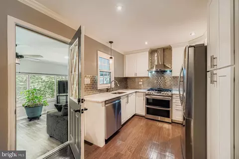 Kitchen - 6205 Ridgeview Ave, Baltimore, MD 21206 photo 1 of 3