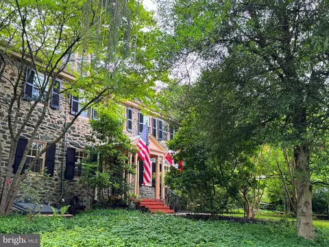 2436 Pickwick Rd, Baltimore, MD 21207