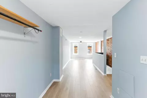 Entry Way - 1622 Latrobe St, Baltimore, MD 21202 photo 6 of 7
